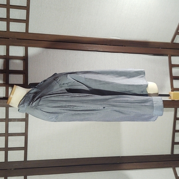 Express Grey and White Striped Button Down Shirt Sz M - Picture 9 of 11